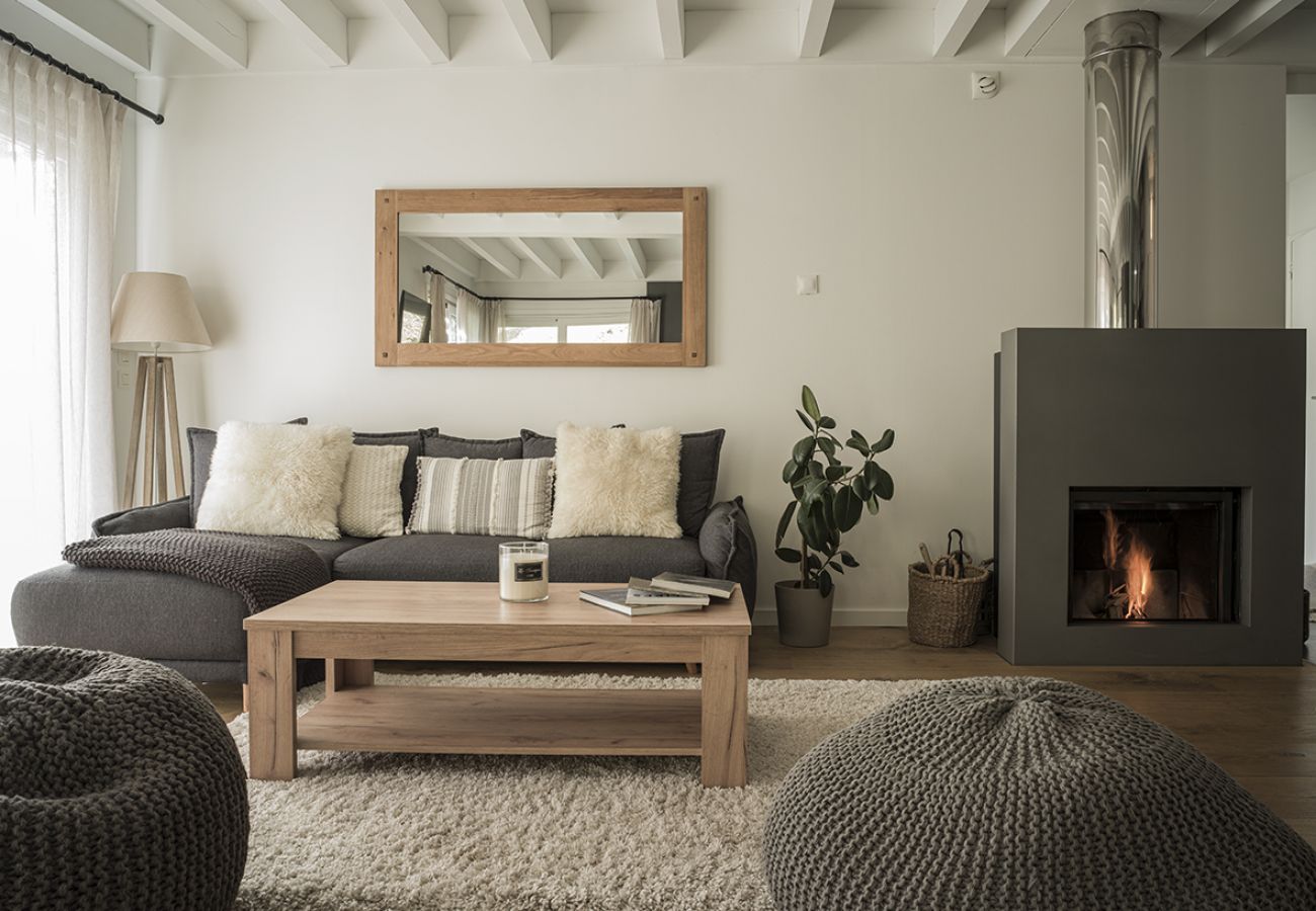 Chalet in Nâves-Parmelan - Venez Chez Vous Le Cocon du Parmelan