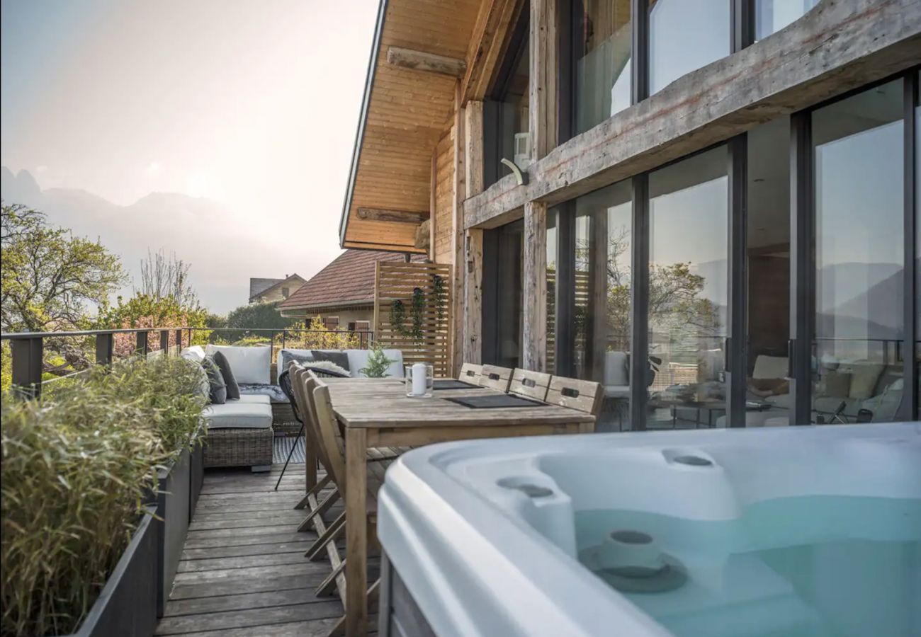 Chalet in Saint-Jorioz - Venez Chez Vous Luxueux chalet avec vue imprenable