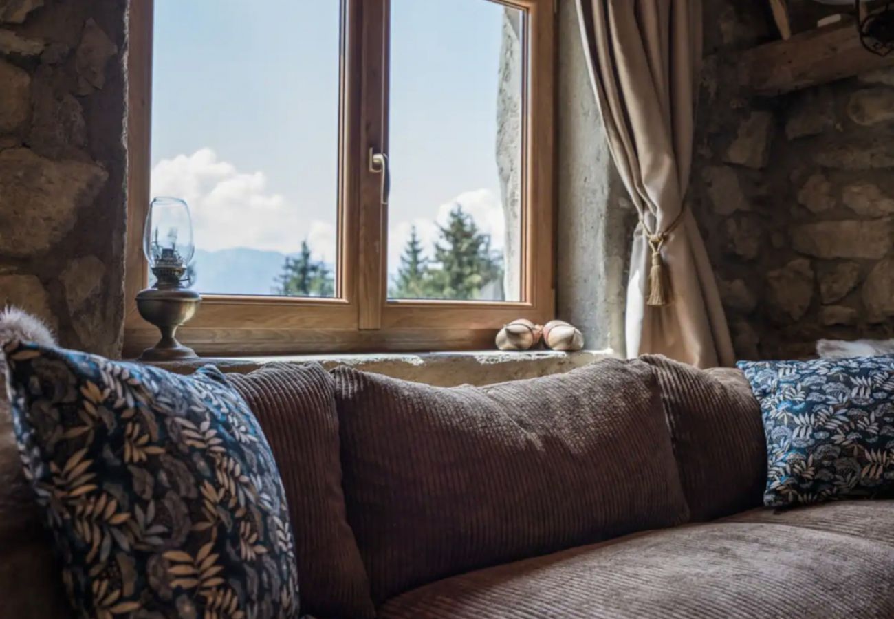 Chalet in Talloires-montmin - Venez Chez Vous Cosy Chalet le banc du cerf