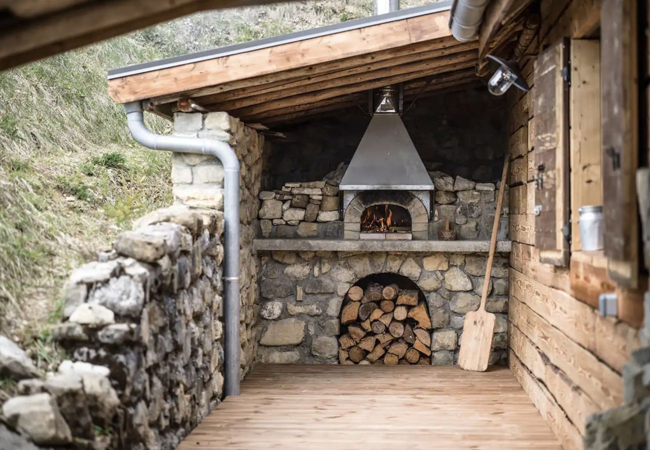 Chalet in Talloires-montmin - Venez Chez Vous Cosy Chalet le banc du cerf