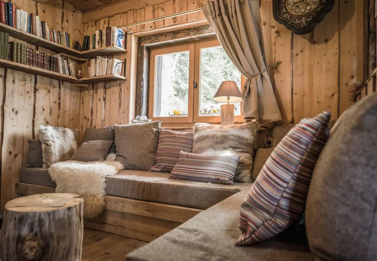 Chalet in Talloires-montmin - Venez Chez Vous Cosy Chalet le banc du cerf