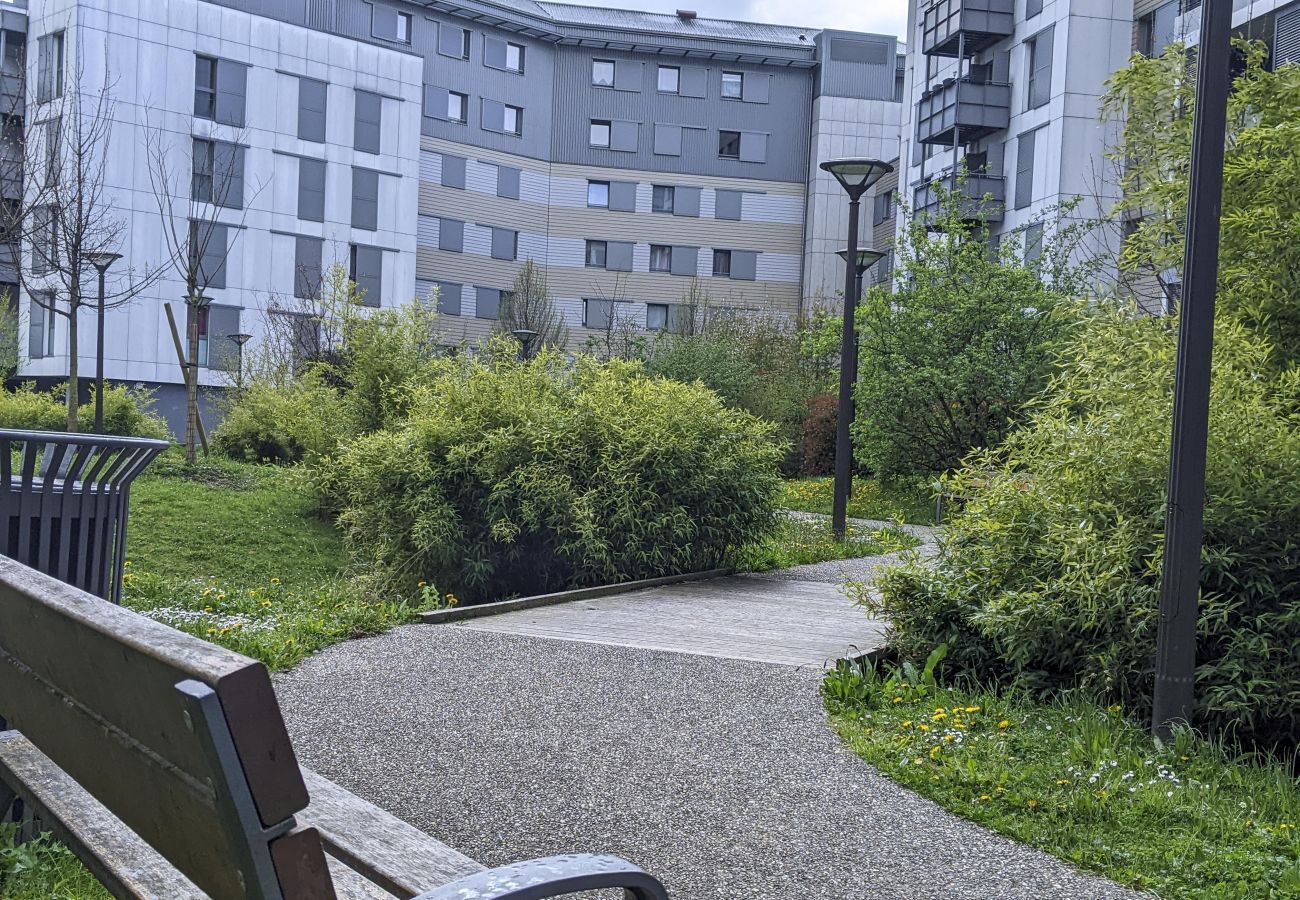 Apartment in Annecy - Cocon annécien entre lac et montagne classé 1 étoi