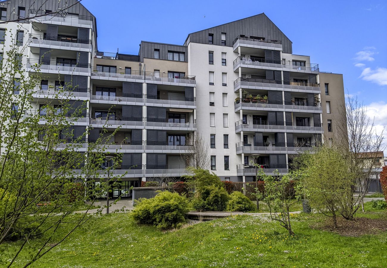 Apartment in Annecy - Cocon annécien entre lac et montagne classé 1 étoi