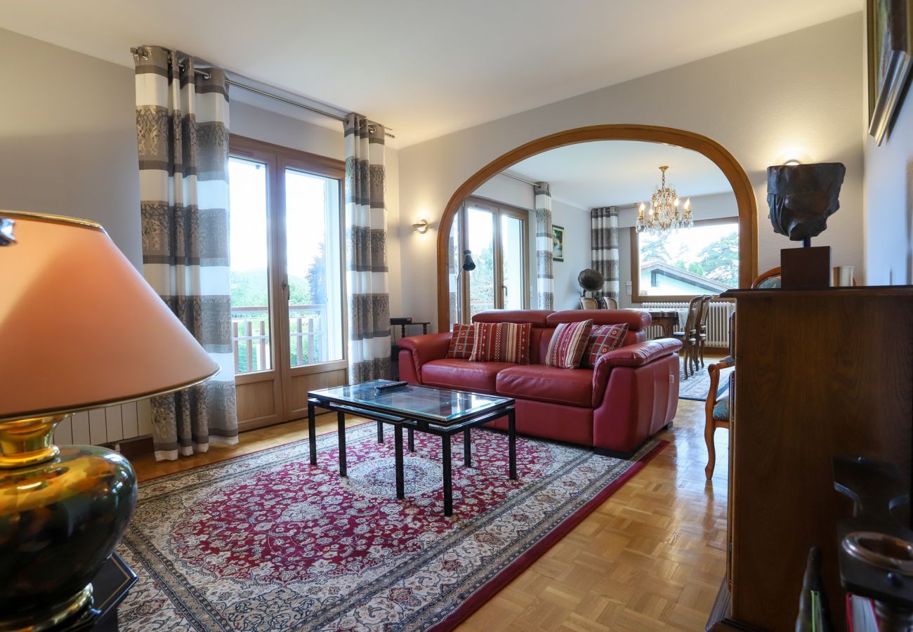 Apartment in Annecy-le-Vieux - Le Vintage, grand appartement avec jardin proche d