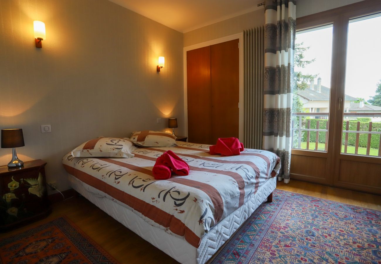 Apartment in Annecy-le-Vieux - Le Vintage, grand appartement avec jardin proche d