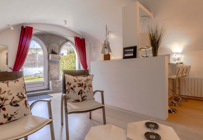  in Talloires - Éclat 3*/ Parking Gratuit-Proche lac et golf-Au ca