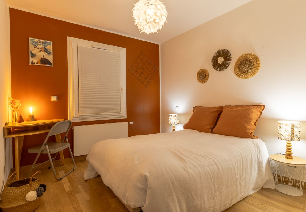 Apartment in Saint-Jorioz - Tournette, vue montagne & belle terrasse