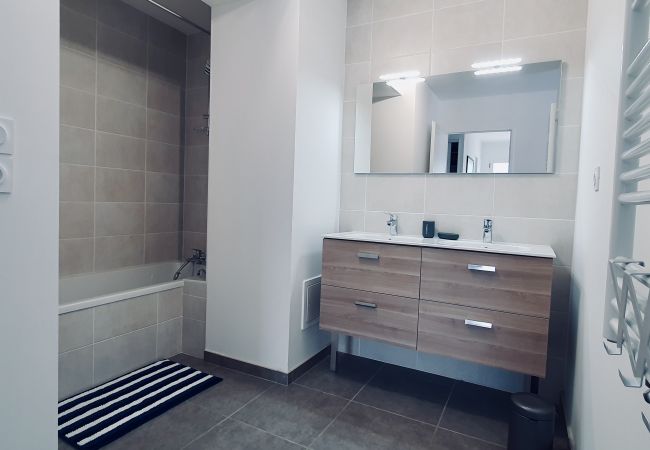Appartement à Saint-Jorioz - Le Laudon 3*/ Spacieux-Moderne-Familiale-Equipé Appartement à Saint-Jorioz - Le Laudon 3*/ Spacieux-Moderne-Familiale-Equipé
