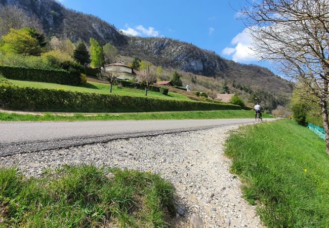 Studio à Doussard - Studio en bordure de Lac Studio à Doussard - Studio en bordure de Lac