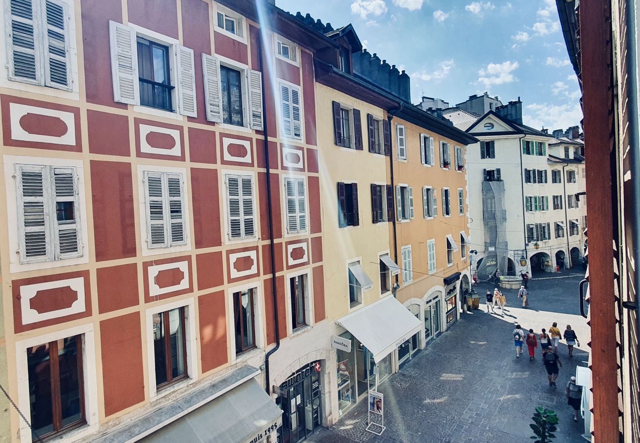 Appartement à Annecy - Le Carnot 2* Hypercentre Vieille Ville Annecy