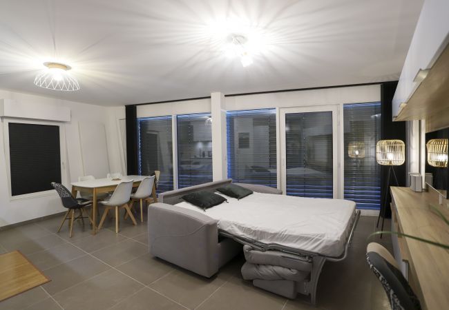 Appartement à Annecy - La Plume appartement avec parking et vue lac Appartement à Annecy - La Plume appartement avec parking et vue lac