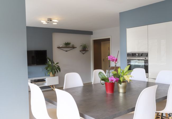 Appartement à Annecy - Azur 4* Bleu lumineux  Annecy centre-ville et lac Appartement à Annecy - Azur 4* Bleu lumineux  Annecy centre-ville et lac