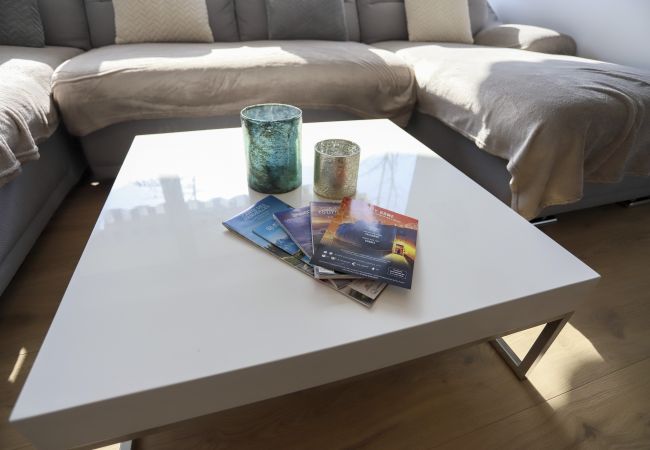 Appartement à Annecy - Azur 4* Bleu lumineux  Annecy centre-ville et lac Appartement à Annecy - Azur 4* Bleu lumineux  Annecy centre-ville et lac