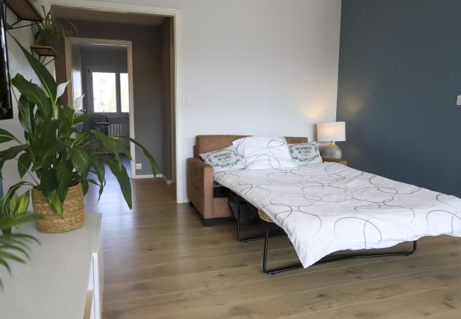 Appartement à Annecy - Azur 4* Bleu lumineux  Annecy centre-ville et lac Appartement à Annecy - Azur 4* Bleu lumineux  Annecy centre-ville et lac