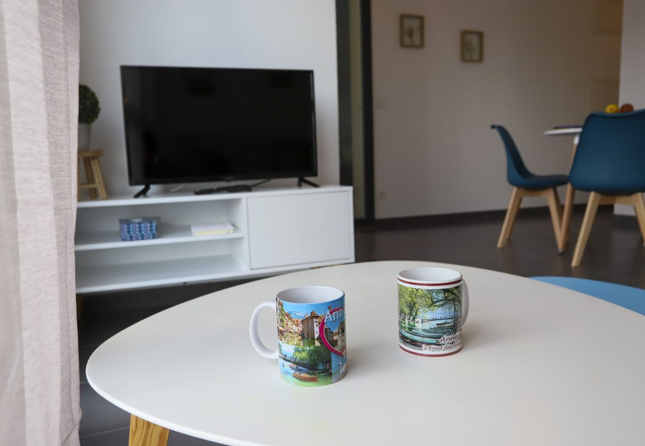 Appartement à Annecy - Cocon annécien entre lac et montagne classé 1 étoi