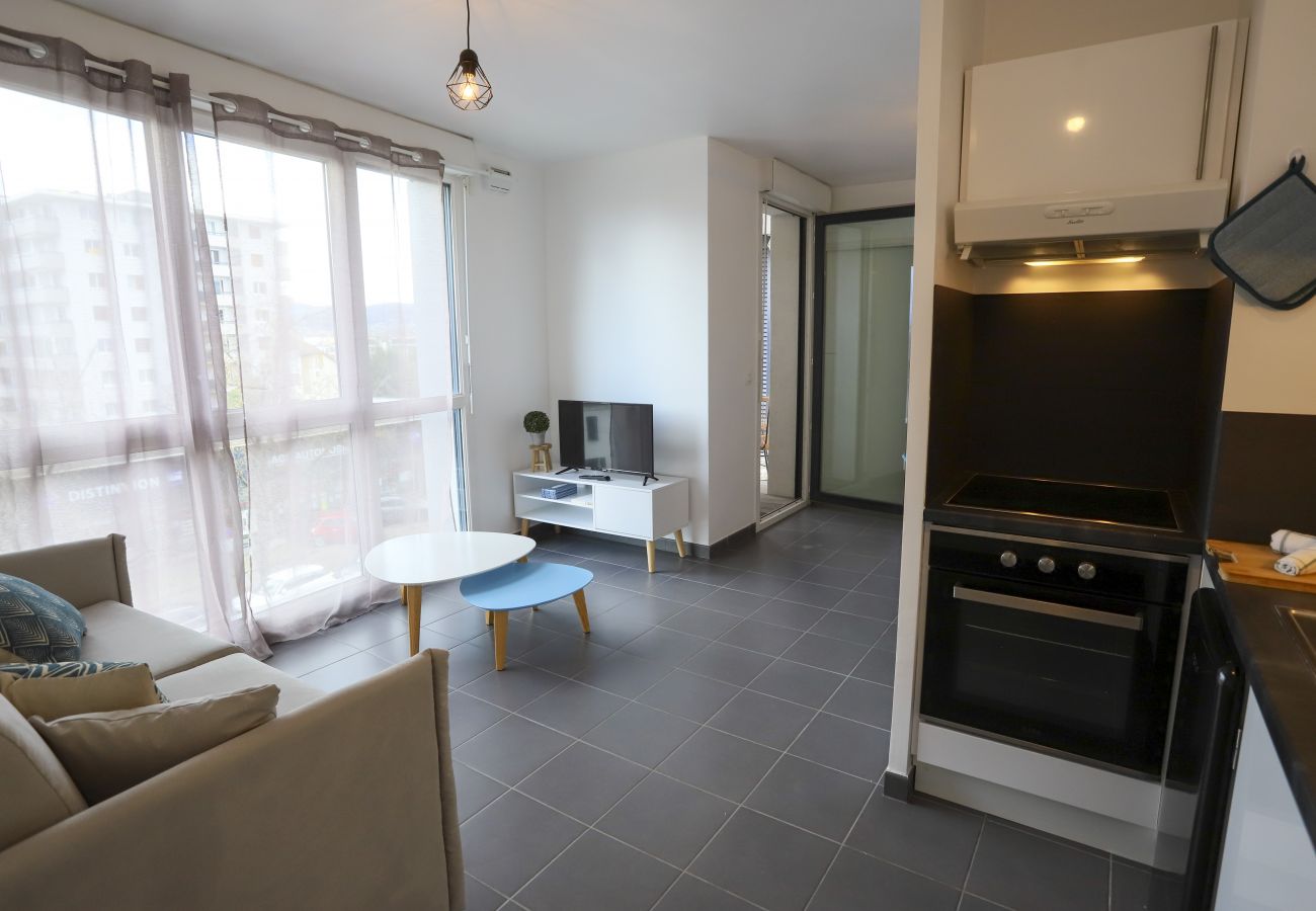 Appartement à Annecy - Cocon annécien entre lac et montagne classé 1 étoi