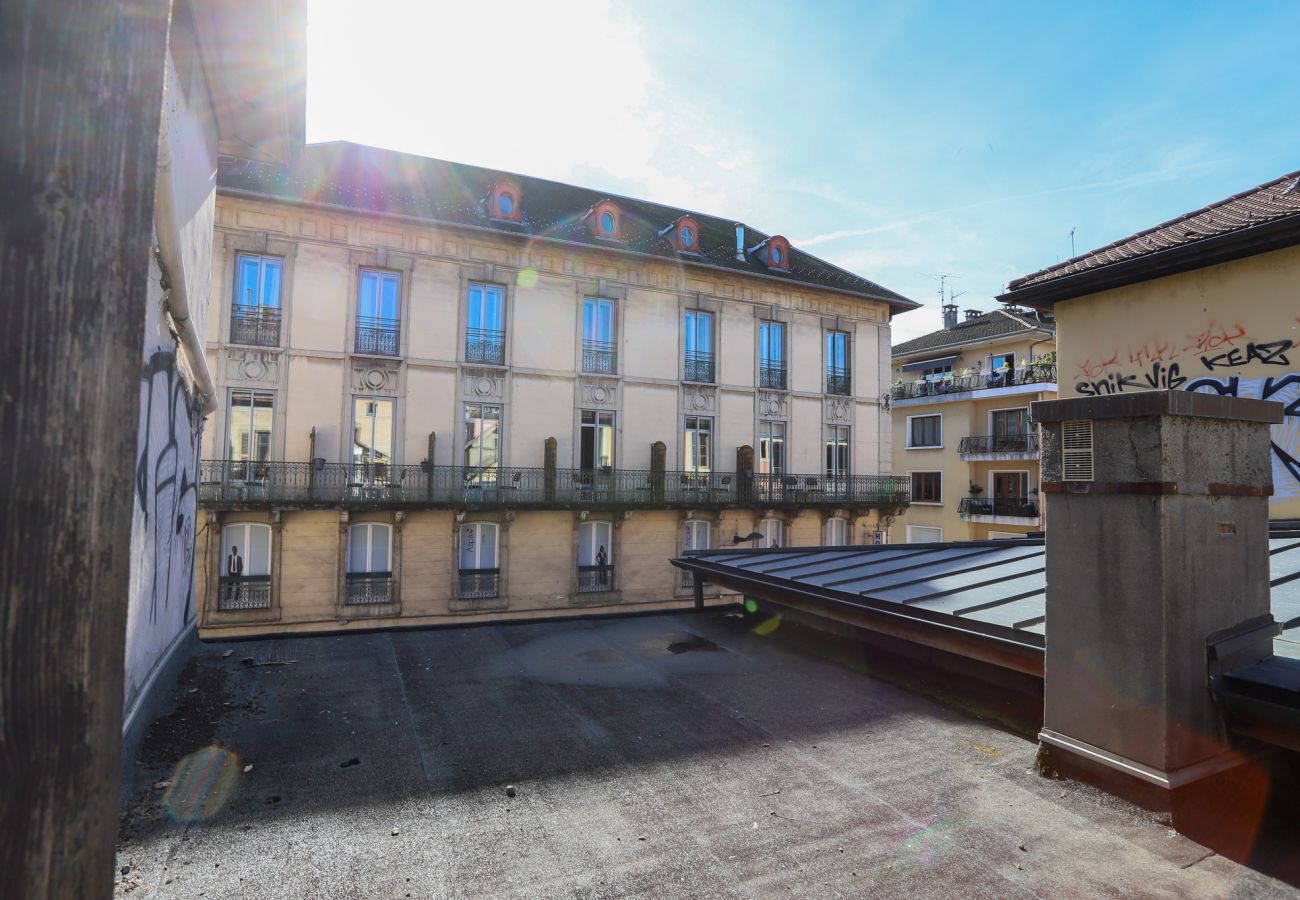 Appartement à Annecy - Rêve blanc à Annecy centre ville et lac 2 étoiles