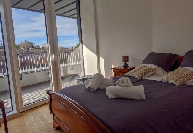 Appartement à Annecy - Le nid du lac d'Annecy Appartement à Annecy - Le nid du lac d'Annecy
