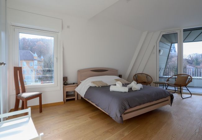 Appartement à Annecy - Le nid du lac d'Annecy Appartement à Annecy - Le nid du lac d'Annecy