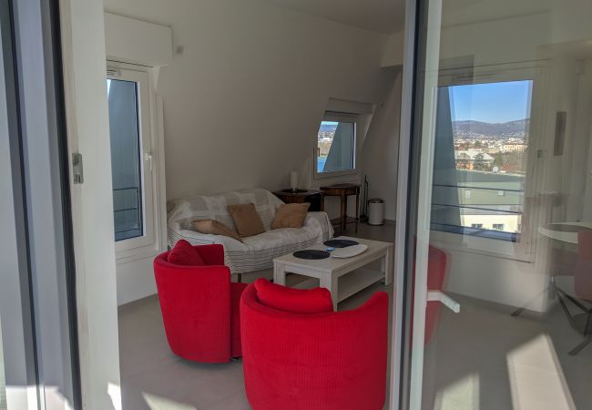 Appartement à Annecy - Le nid du lac d'Annecy Appartement à Annecy - Le nid du lac d'Annecy