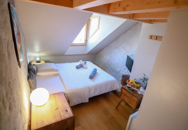 Chambres d'hôtes à Annecy - Nid Douillet Chambres d'hôtes à Annecy - Nid Douillet