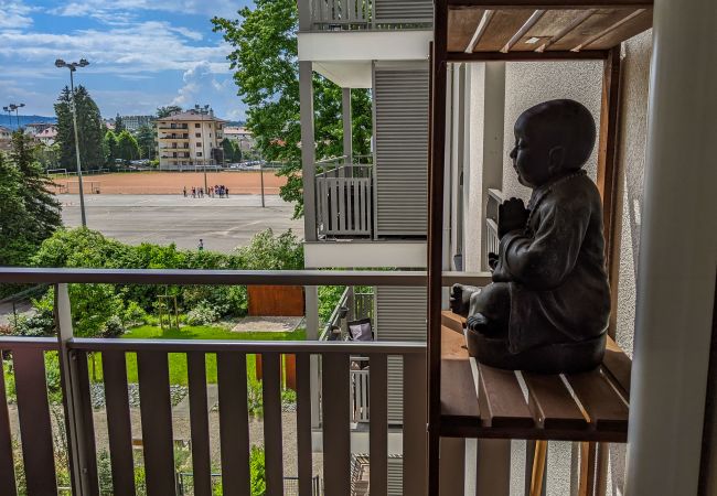 Appartement à Annecy - Gambetta calme et confort avec balcon à Annecy Appartement à Annecy - Gambetta calme et confort avec balcon à Annecy