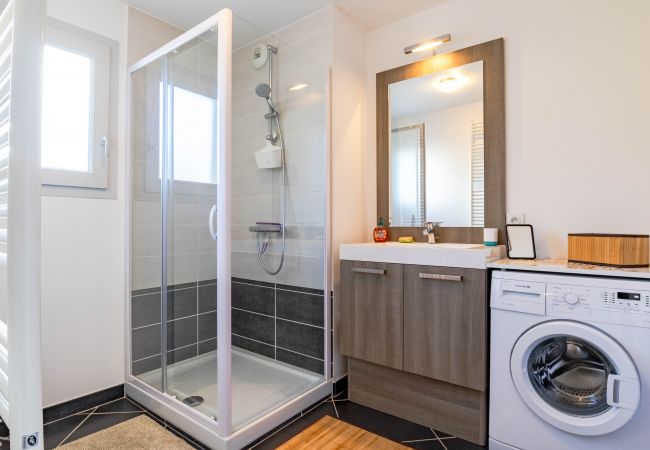 Appartement à Annecy - Le Coquelicot 3*/ Confortable et Calme Appartement à Annecy - Le Coquelicot 3*/ Confortable et Calme