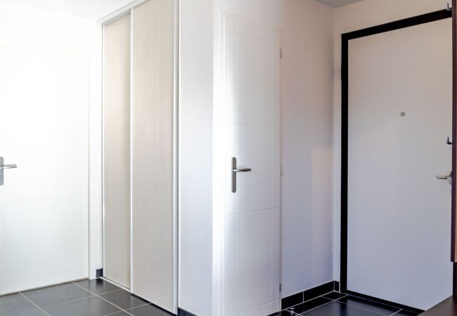 Appartement à Annecy - Le Coquelicot 3*/ Confortable et Calme Appartement à Annecy - Le Coquelicot 3*/ Confortable et Calme