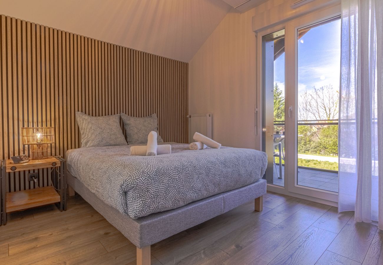 Appartement à Duingt - La Colombe - Bord de piste cyclable & lac